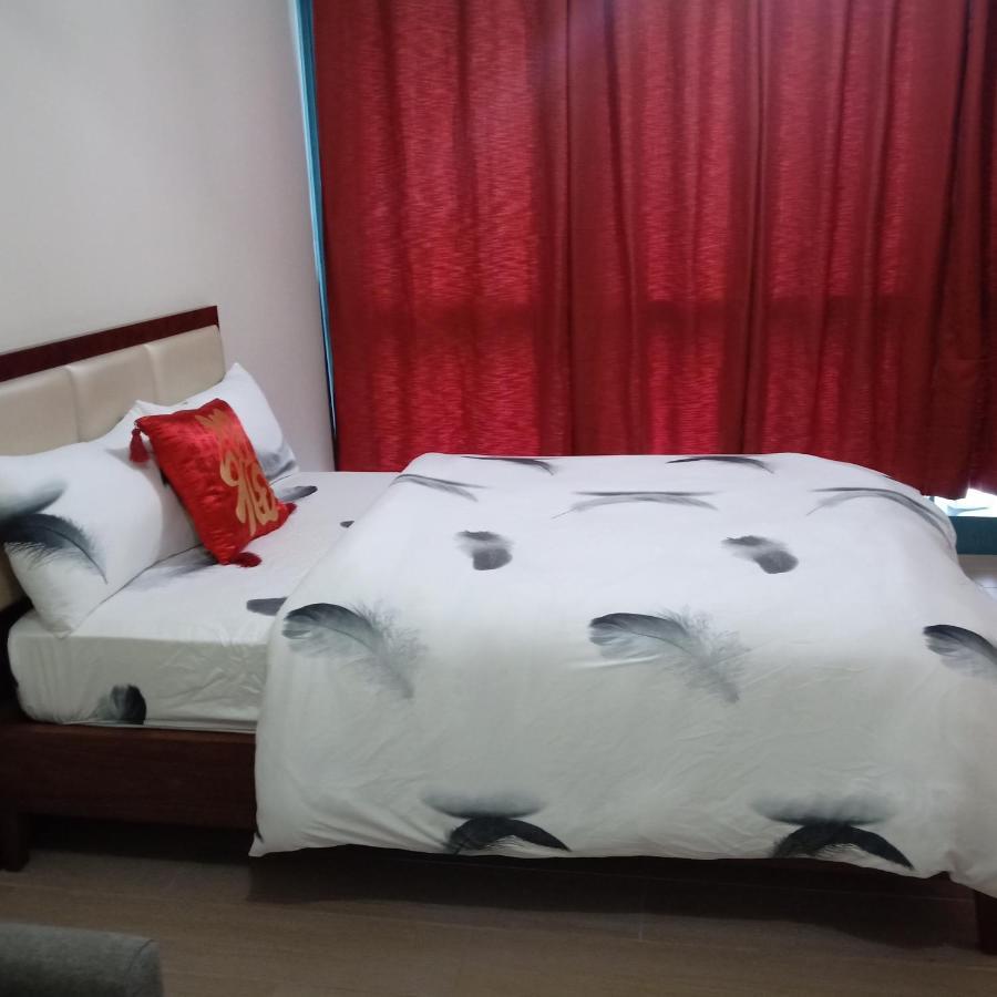 One Uptown Opposite Of Grandhyatt Hotel Manila Taguig City エクステリア 写真