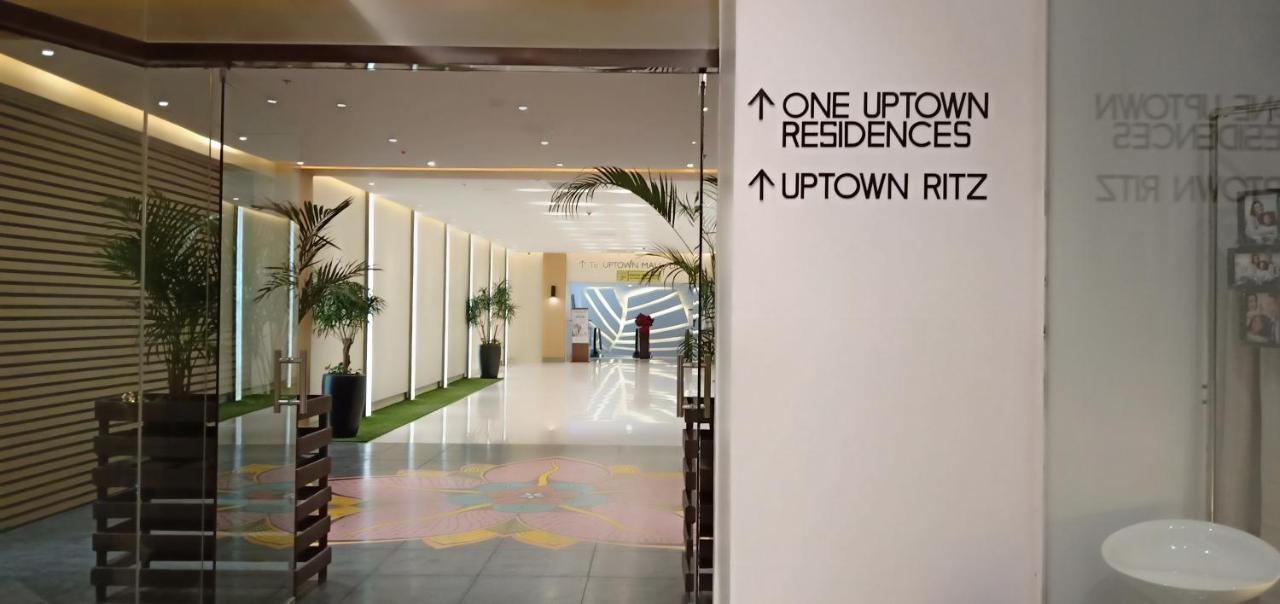 One Uptown Opposite Of Grandhyatt Hotel Manila Taguig City エクステリア 写真
