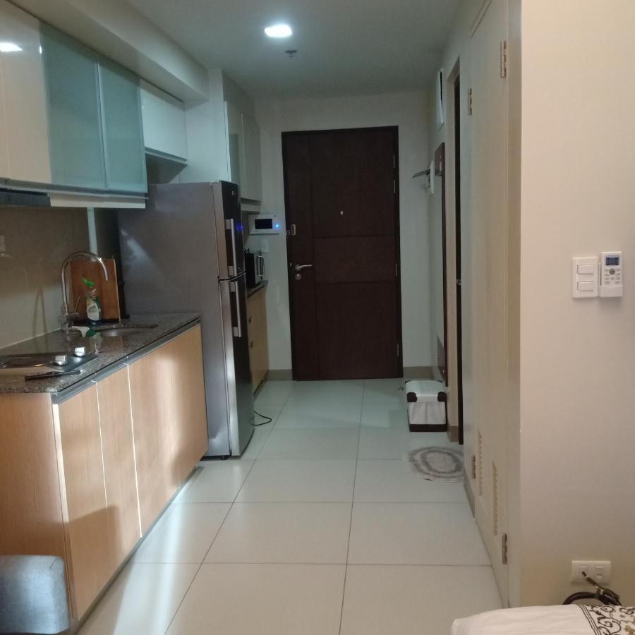 One Uptown Opposite Of Grandhyatt Hotel Manila Taguig City エクステリア 写真